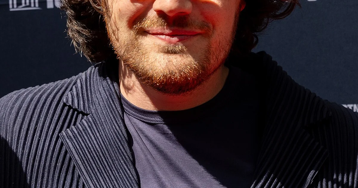 Daniel Roher and guest at the 2025 Toronto International Film Festival. 02 (cropped).jpg