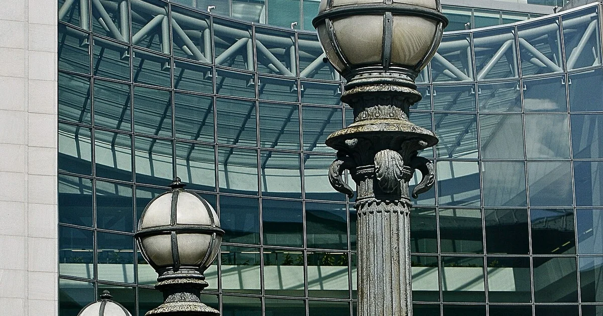 Facade of the U.S. Securities and Exchange Commission headquarters, Washington, D.C.jpg