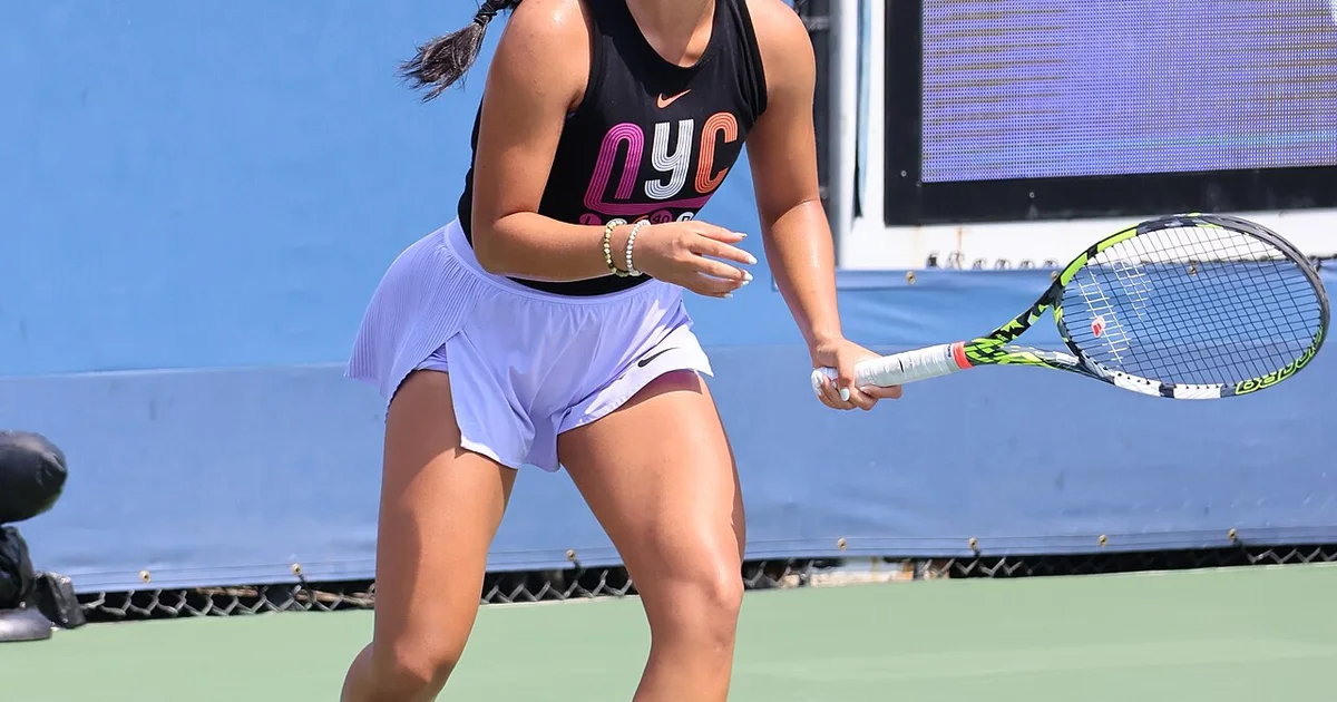 Alex Eala (2024 US Open) 02 (cropped2).jpg