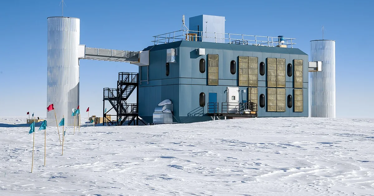 IceCube Neutrino Observatory in 2023 02.jpg