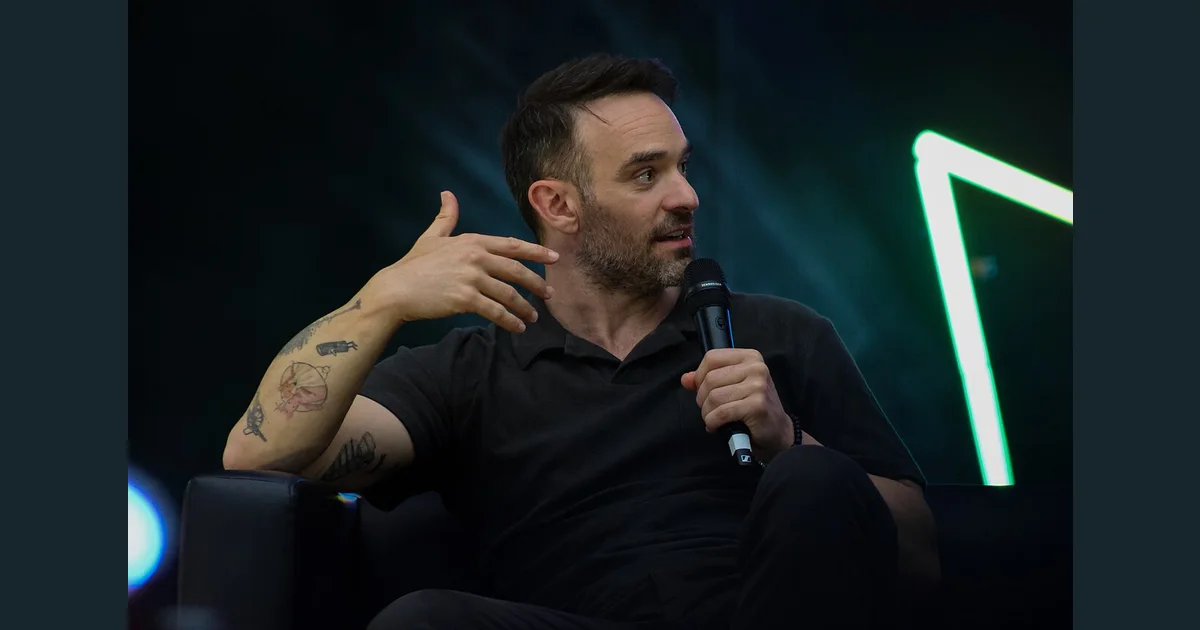 Charlie Cox at MCM Brum 26 02.jpg