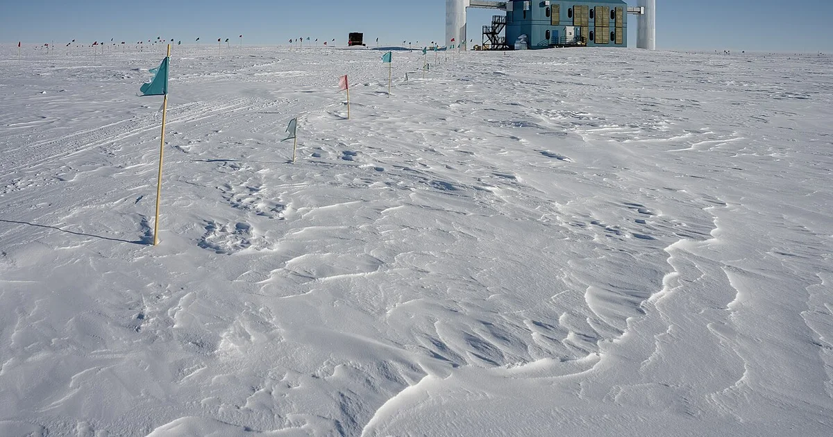 IceCube Neutrino Observatory in 2023 01.jpg