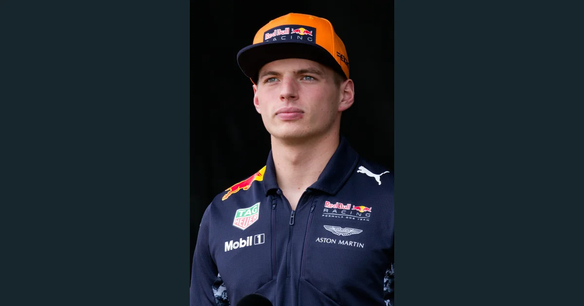 Max Verstappen 2017 Malaysia 1.jpg