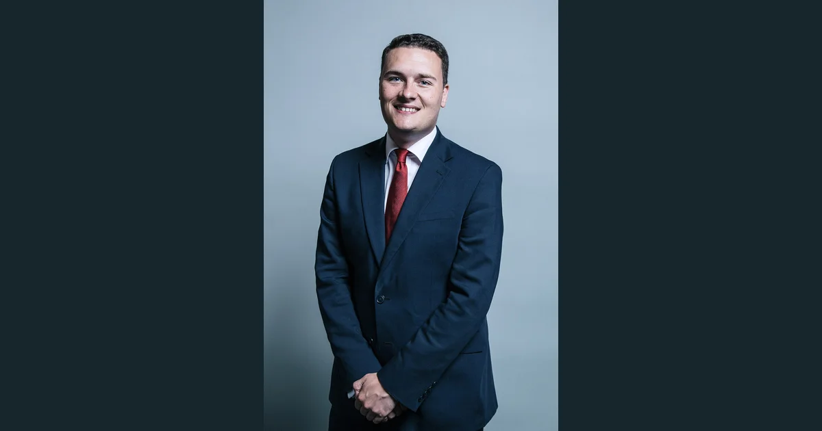 Official portrait of Wes Streeting (cropped).jpg