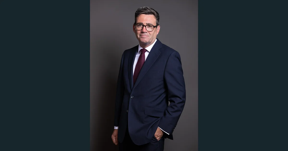 Official portrait of Andy Burnham MP.jpg