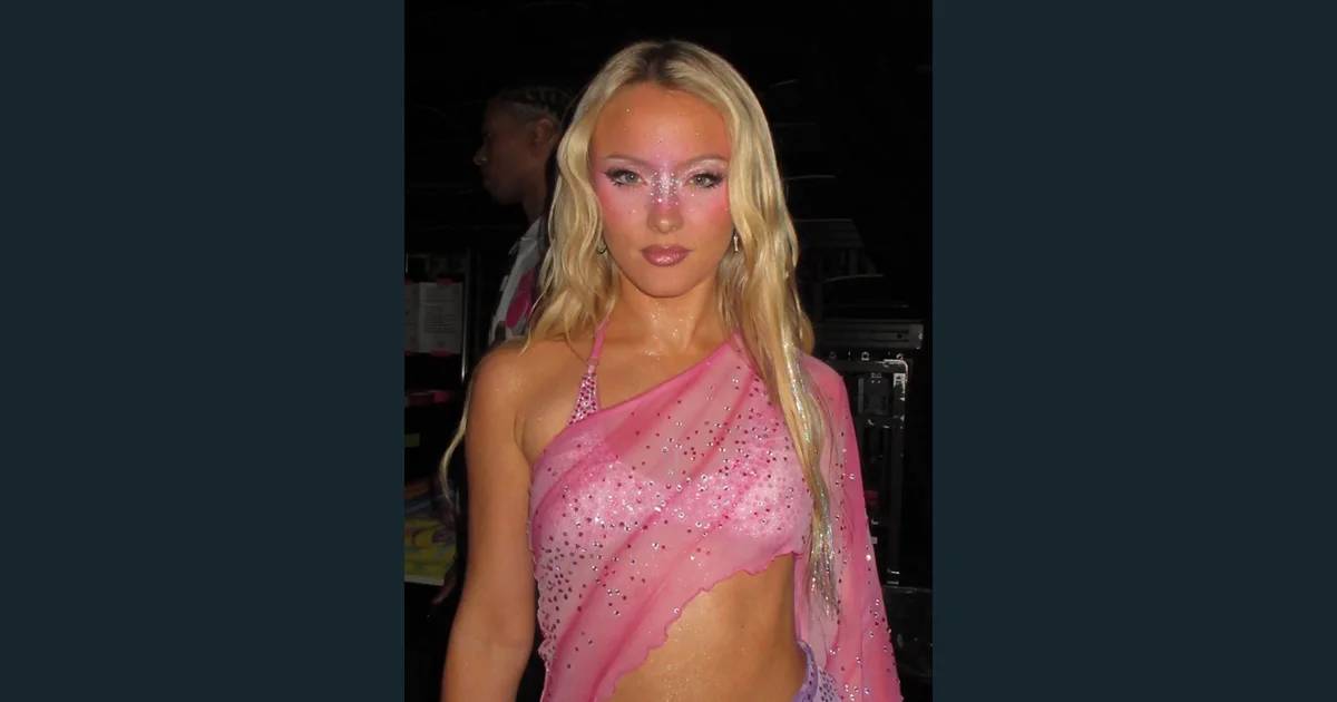 Zara Larsson Midnight Sun European Tour (cropped) (cropped).jpg